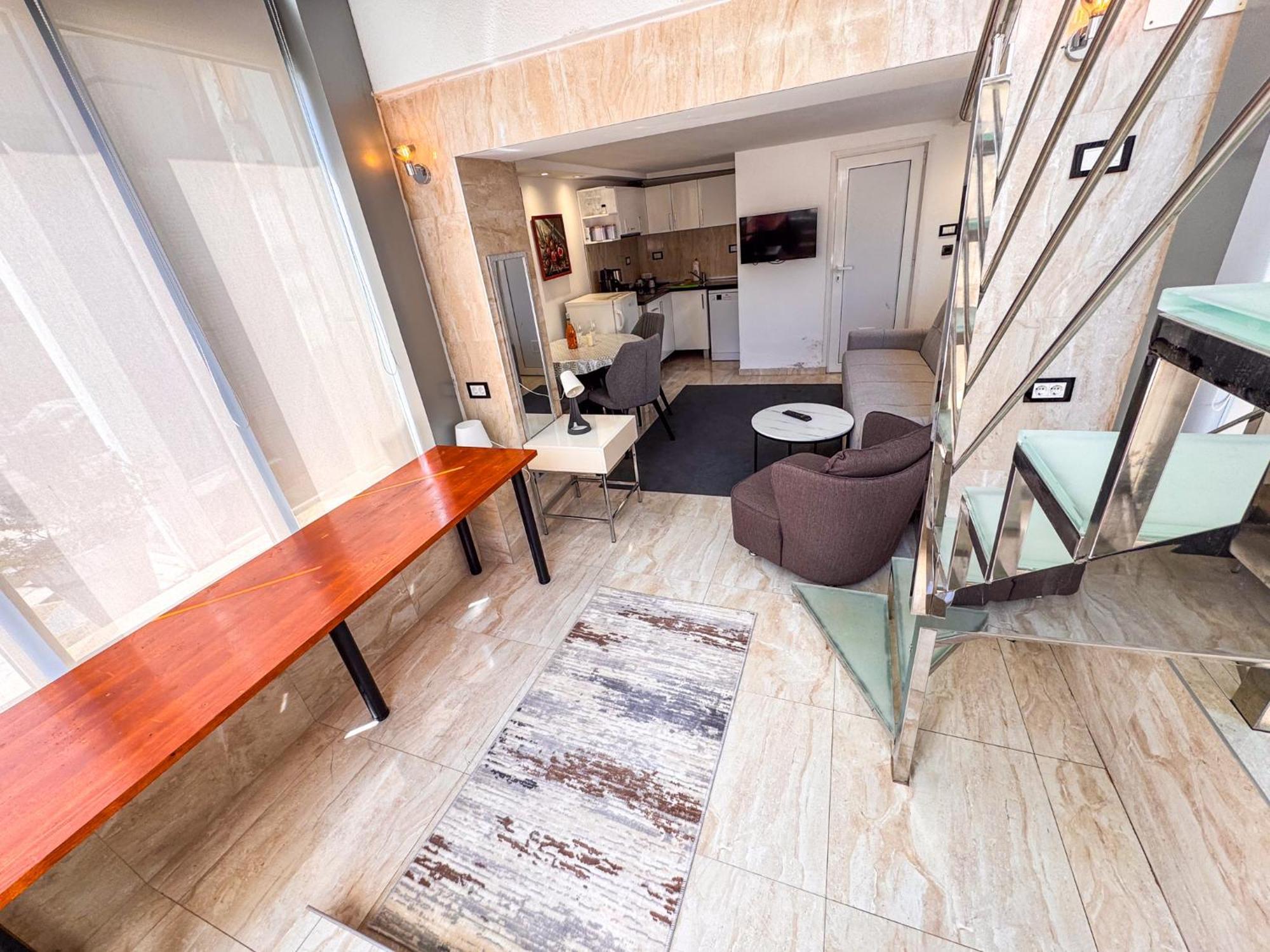 Qumi Apartments ติวัต ภายนอก รูปภาพ